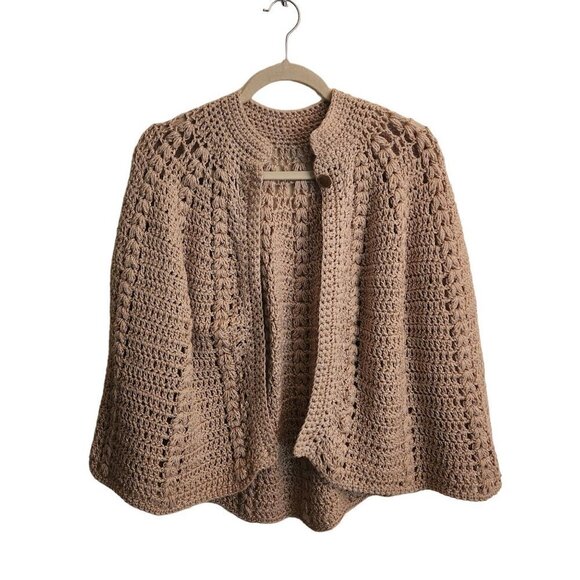 Stunning Vintage Handmade Tan Gold Metallic MCM Crochet Cape One Size - Picture 1 of 5